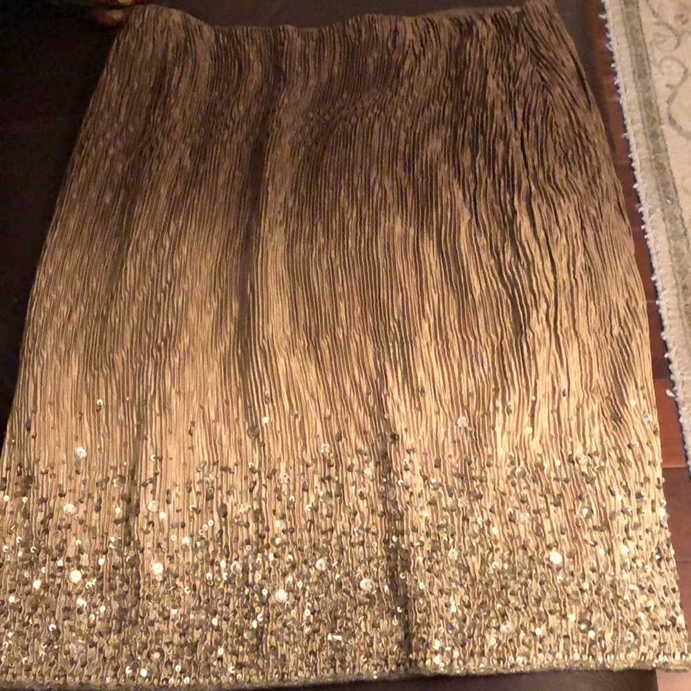Elegant Escada silk skirt